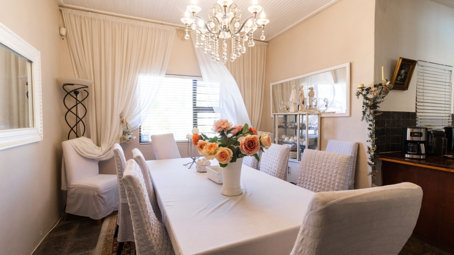 8 Bedroom Property for Sale in Country Club Western Cape